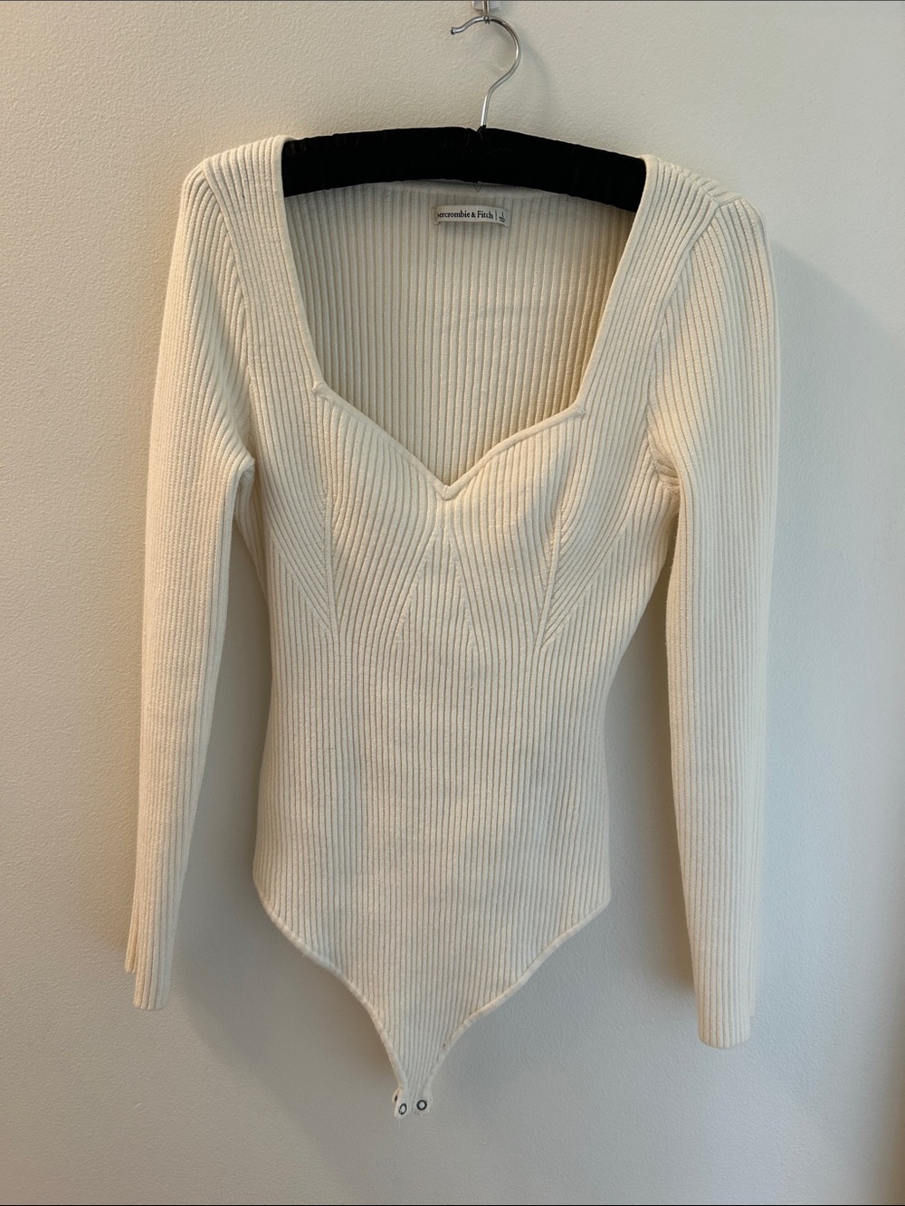 Abercrombie & Fitch Cream Ribbed Sweetheart Long-Sleeve Bodysuit